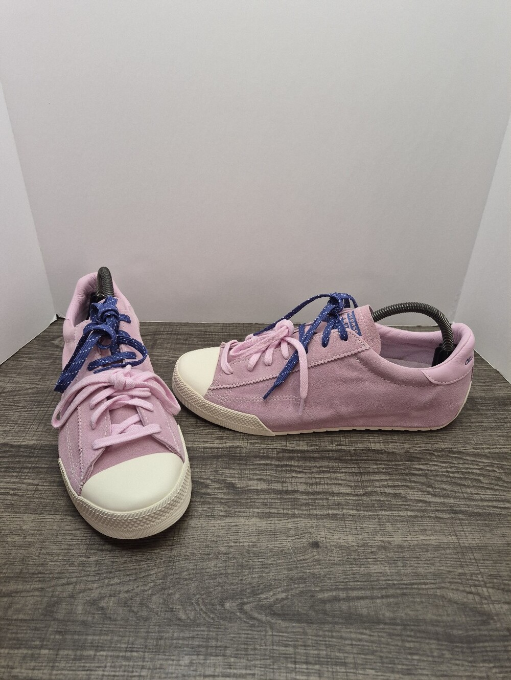 Converse Chuck Taylor Lo Ox Premium Suede Womens Size 11 Shoes Sneaker Pink New